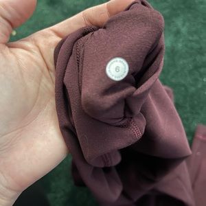Lulu lemon aligns size 6 color: maroon